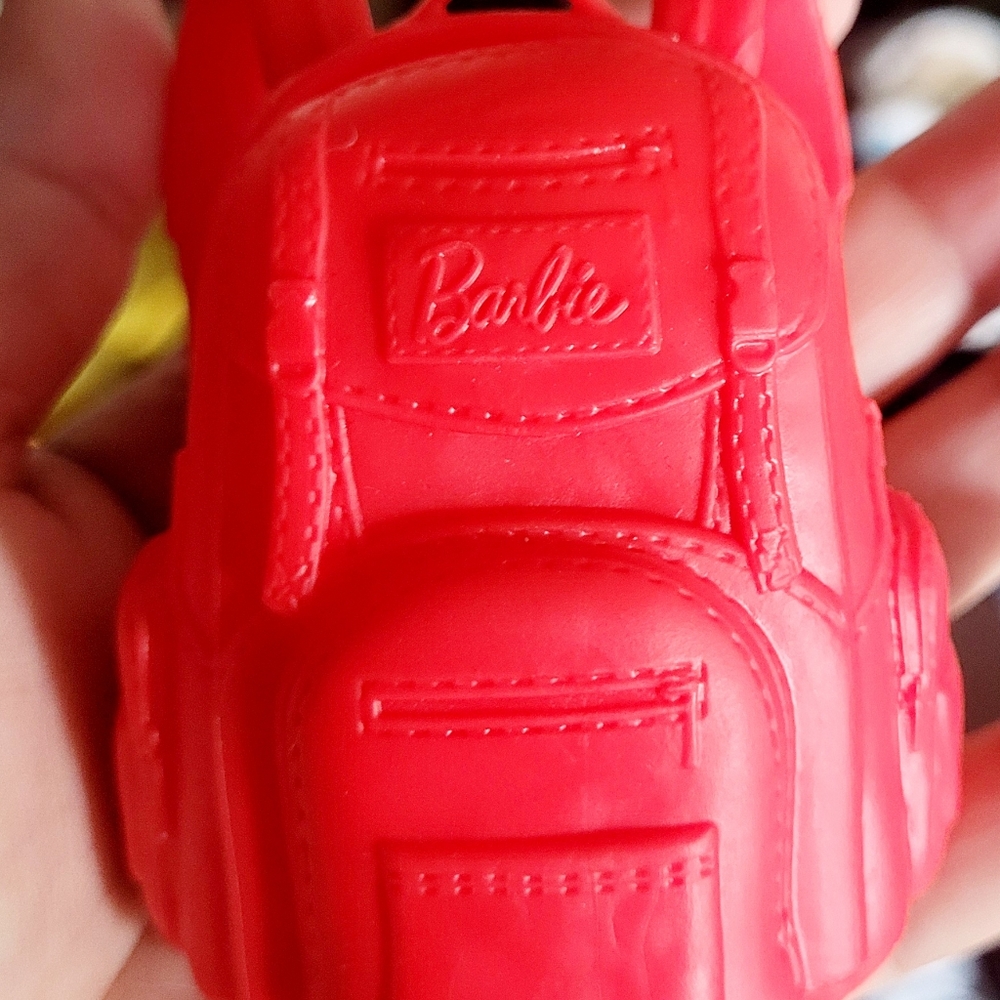 Barbie - Picture 3 of 6